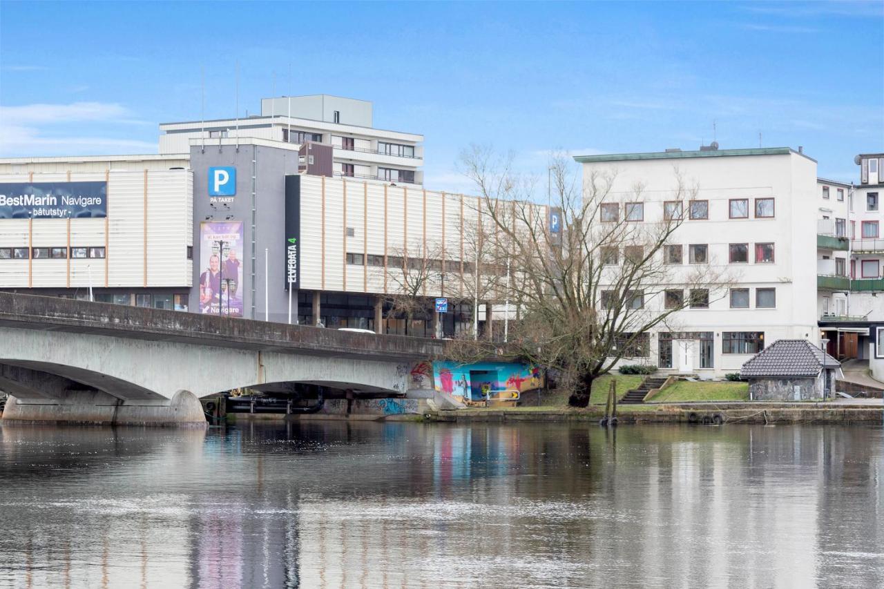 Stylish Apartment With Beautiful Views Of The River, Beach Nearby Kristiansand Kültér fotó